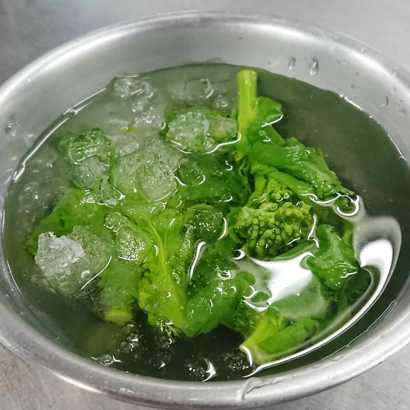 ホタルイカと菜の花塩麹和え