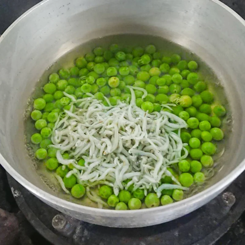 紀州うすい豆としらすの卵とじ