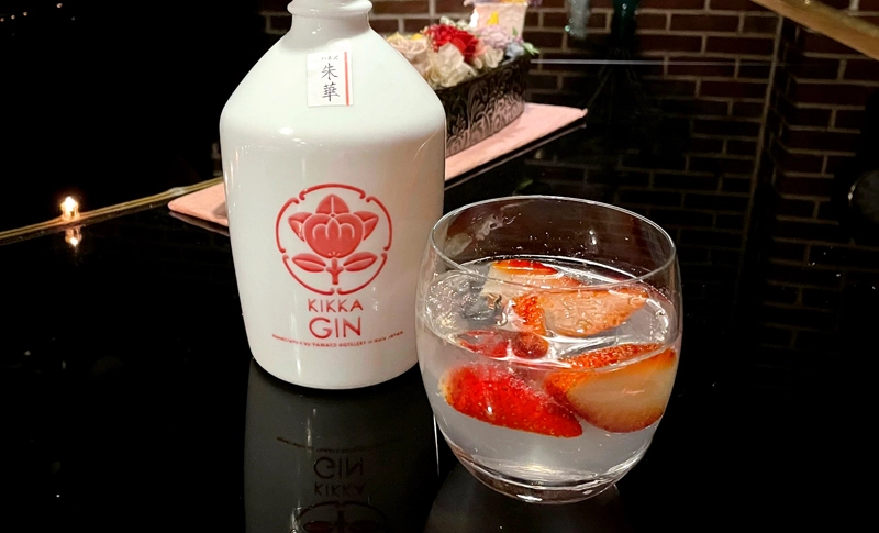 「いちごが昇華した至高のエレガンス」 KIKKA GIN 朱華