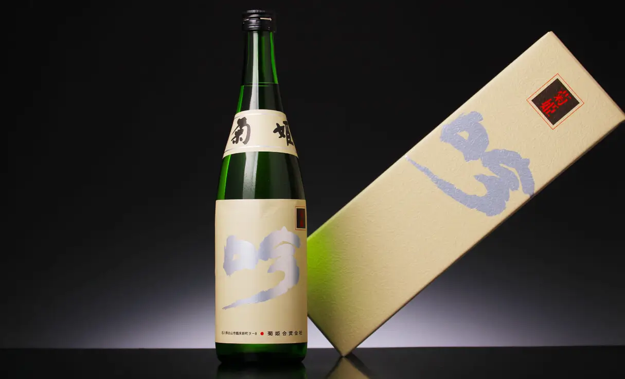 菊姫 吟 720ml | 菊姫(菊姫合資会社) | 酒専門店鍵や