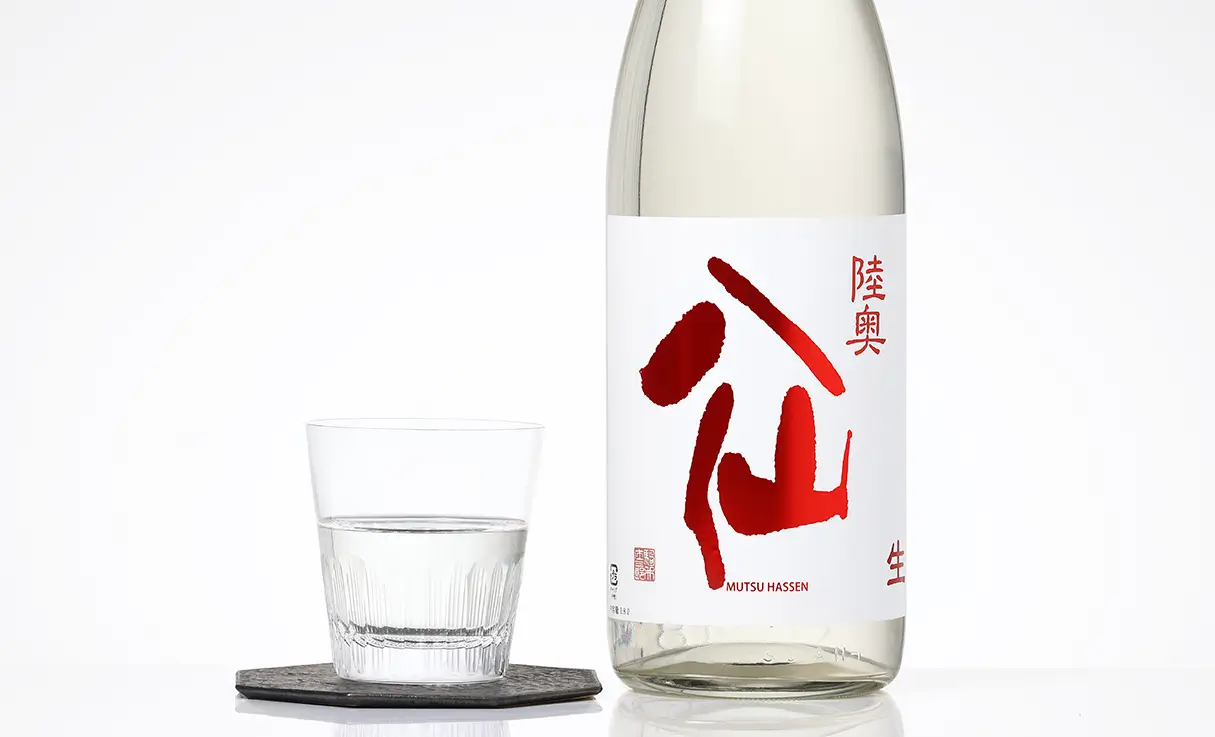 陸奥八仙 赤ラベル 特別純米 生原酒 1.8L