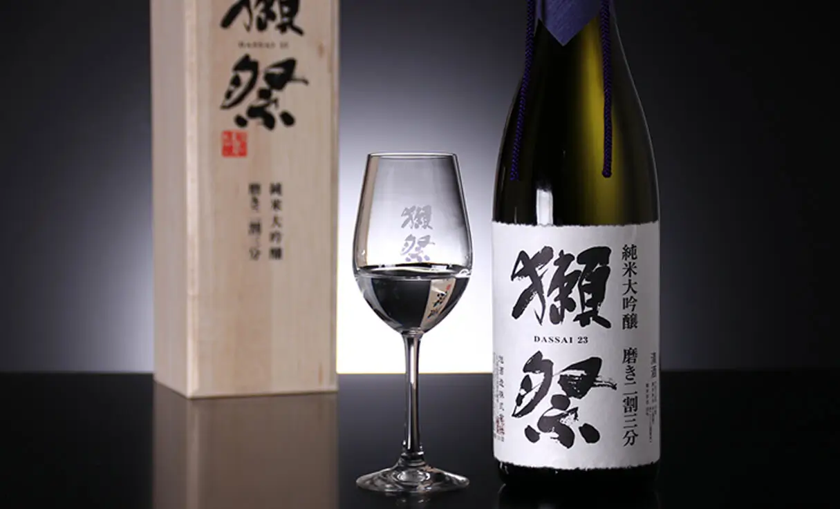 獺祭 純米大吟醸 磨き二割三分 木箱入り 1.8L