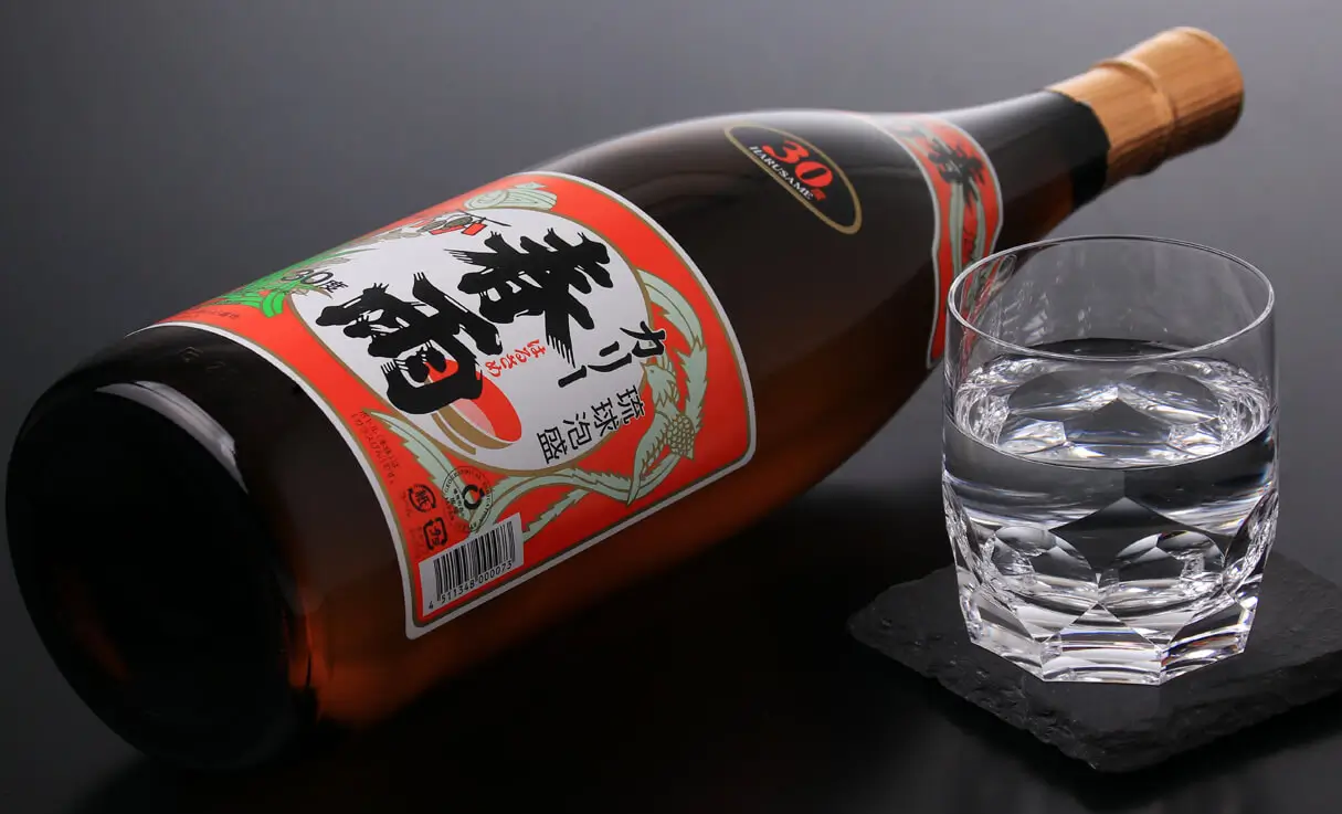 春雨 カリー 30度 1.8L | 宮里酒造所 | 酒専門店鍵や