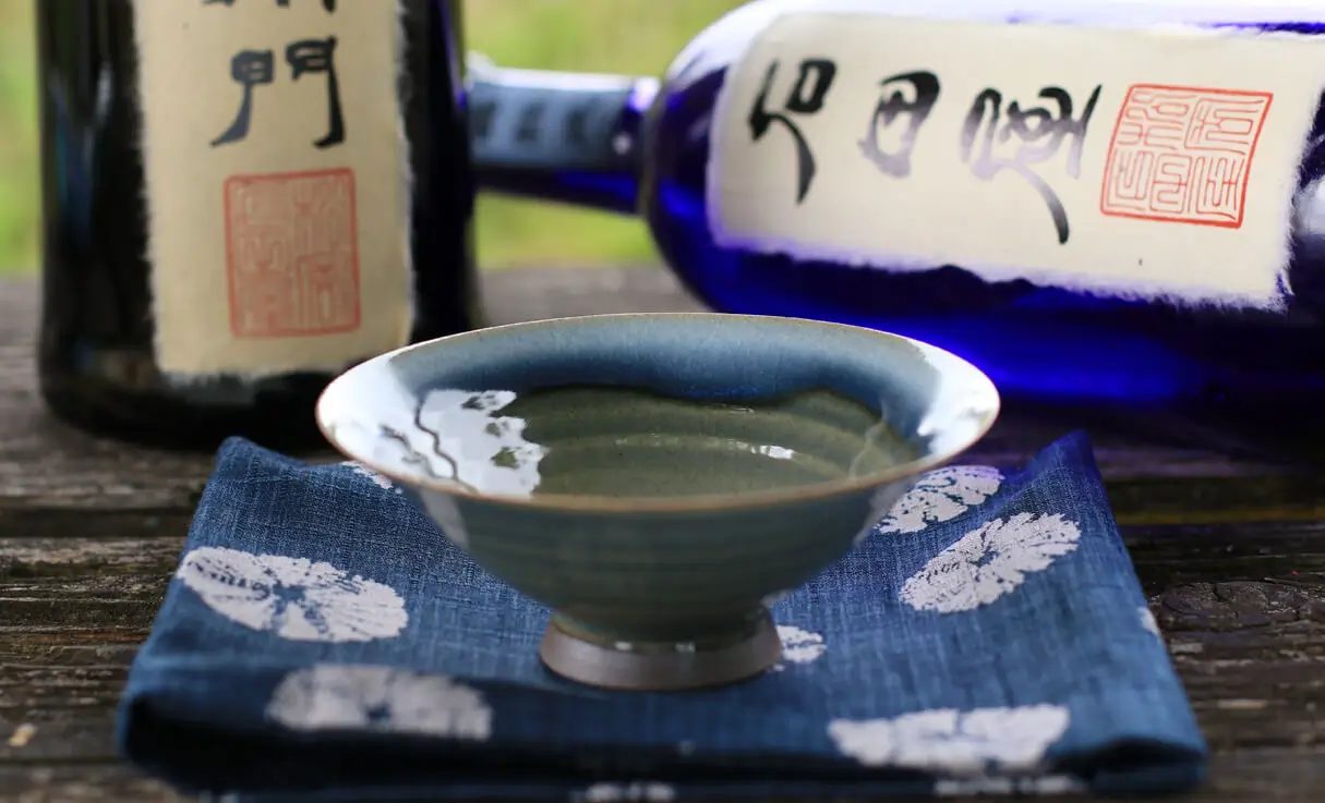 黒龍 平盃 越前焼 (青)